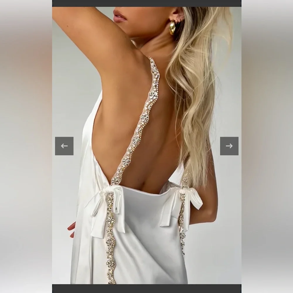 Sisters the Label - SOFIA MINI DRESS - PEARL SILK - Picture 3 of 13